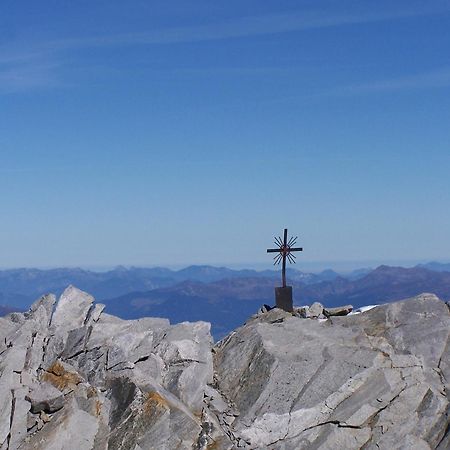 Apart Bergwaerts Fugen Bagian luar foto